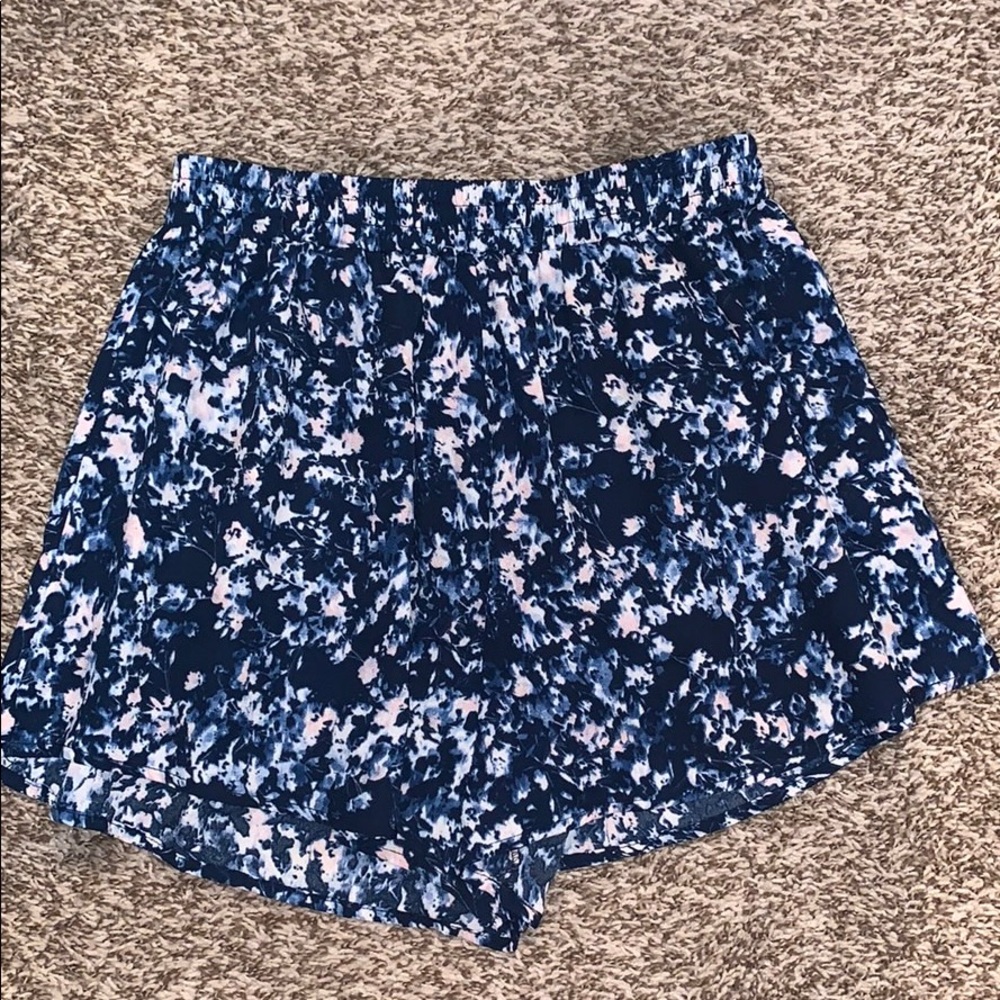 Never worn flowered shorts